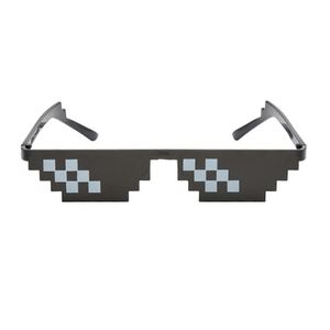 Nowe okulary przeciwsłoneczne z mozaiką kobieta mężczyzna sztuczka zabawka Thug Life okulary sobie z tym poradzić okulary Pixel kobieta mężczyzna czarna mozaika zabawna zabawka