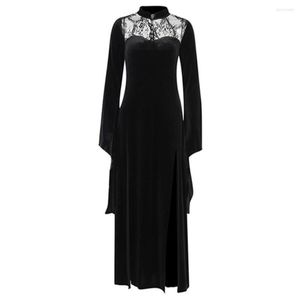 Sukienki na co dzień Vintage Velvet Long Women Jesień Halloween Party Kostium czarownicy Black Lace Patchwork Flare Sleeve Gotycka sukienka z wysokim rozcięciem