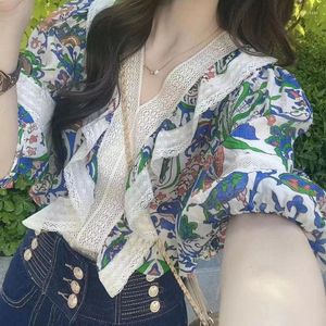 Kadın bluzları Yaz Koreli Kollu Çiçek Bluz 2023 Moda Giyim Vintage Dantel Birleştirilmiş V Yastık Baskılı Gömlek Kadın