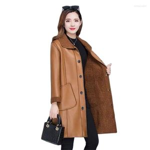 Giacca casual autunno inverno in pelle da donna 2023 di media lunghezza Aggiungi cappotto di moda coreana allentato caldo spesso in velluto femminile