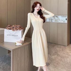 Casual Kleider Vintage Einteiliges Koreanisches Plissee Kleid Langarm Schlanke Frau Pullover Elegante Gestrickte Midi Party Herbst P670