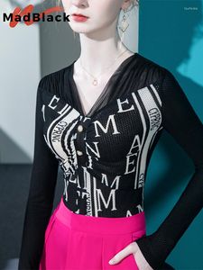 Kadın Tişörtleri Madblack Avrupa Giysileri Tshirts Femlae V Boyun Patchwork Baskı İnce örgü üstleri Tam kollu dip tees Sonbahar Kış