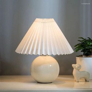 Bordslampor Plisserad Lampa Dimbar Ins Style Nordic Sovrum Sängbord Liten Nattlampa Nät Röd Modern Dekorativ