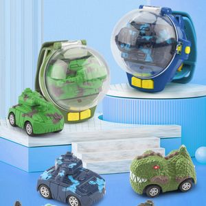 Modelo fundido a presión Mini reloj Control remoto Coche Juguetes Eléctricos para niños Juguete de carreras portátil Muñeca Novedad Regalo 230710