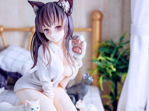 Action Figures Toy 14CM Figura Anime Mia Cat Girl Orecchie Peluche Zampe Coda Camicia bianca Sexy inginocchiata Ragazza bruna Modello Bambole Giocattolo Regalo Raccogliere in scatola