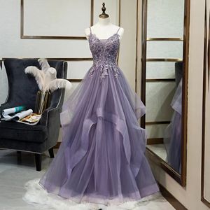 Fotos reais vestido de baile roxo com tiras de lantejoulas douradas apliques de renda frisado vestidos de baile 2023 longo sexy vestido de noite sem costas deslumbrante deslumbrante vestido de festa formal de cristal