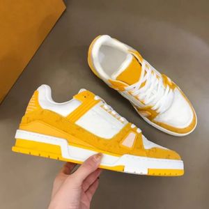 Projektant Flat Sneaker Treaker Trainer Buty swobodne jeansowe skórzane skórzane Abloh White Zielony Czerwony Niebieski Listu Platforma Modna Platforma Męki Women Low Treakers 36-45 J1