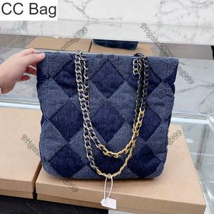 CC Bag Ladies French 19 Lager Capacity Shopping Bags Black Blue Denim Diamond Quilted Designer Tote Gold Metal Hardware Luxury Handbags Sport Outdoor Packs Sacoche 3