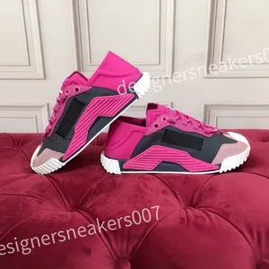 Ny topp Hot Luxurys Designer märke fritidsskor klassiska pappa skor mode atmosfär utomhus gata ren svart halkfria dam sneakers hc210813