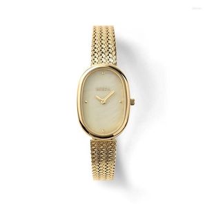 Нарученные часы Bredan Oval Watch Женские маленькие и роскошные ретро -европейские американские персонализированные кварцевые