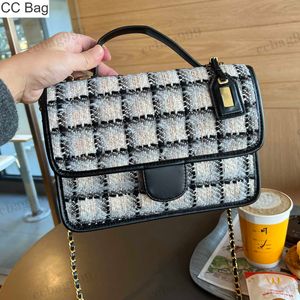 CC Bag 22Fall French Tweed Postman Envelope Bag With Top Handle Classic Black White Wool Quilted Matelasse Gold Metal Chain Crossbody Multi Pockets Handbags Walle