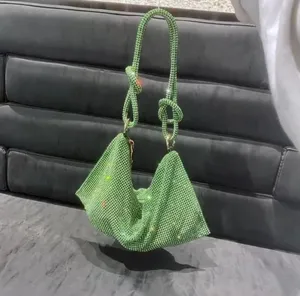 Bolsas de ombro de designer de luxo com strass alça de embreagem de cristal brilhante jantar festa bolsas de casamento e bolsa vagabundo