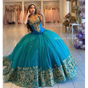Teal Blue Sweet 16 Quinceanera sukienki Sweetheart Off Shoulder suknia balowa złota aplikacja odzież na przyjęcie urodzinowe Vestido De 15 Anos