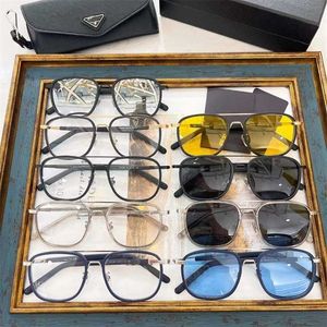 Varumärke solglasögon p Familjens nya online röda samma japanska och ins stil mångsidiga optiska lins kvinnors tidvatten platt ljusglasögon vpr58s