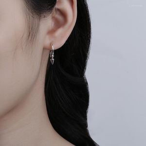 スタッドピアス LUTAKU ロックパンクヒップホップコーン先端リベットスパイクペンダント女性アクセサリーヴィンテージジュエリー韓国スタイル