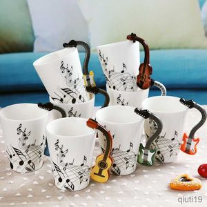 Mugs 240ml/400ml Music Mug Creative Guitar Violin Style Ceramic Mug Coffee Tea Milk Stave Cups with Handle Novelty Gifts R230712
