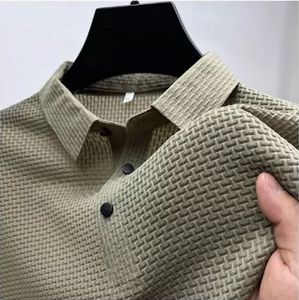 Erkek Polos Yüksek Kaliteli Örgü Kısa Kollu Polo Gömlek Erkekler Yaz Günlük Saf Renk Dönüşü Down-Down Buttoned Üstler Örme Erkek Moda Polos 230711