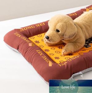 Marca Kennel Dog Bed Four Seasons General Fabrics Cat Nest Dog Beds Venda direta da fábrica Suprimentos para animais de estimação Atacado 50 * 32 * 4 cm 2,00 Kg-4,00 kg Camas para animais de estimação