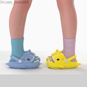 Slipper Upgrade Summer Children's Slide Thick Sole 4cm Eva Shark Slide No Slide Soft Sole Baby Sandals Children's Shark Slide Family Shoes Z230712