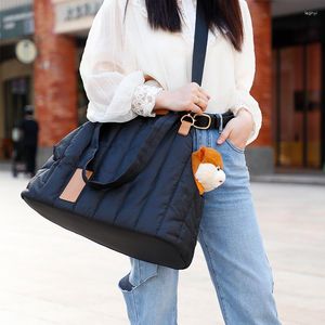 Dog Car Seat Covers Portable Pet Messenger Bag Cotton Ultra-Light Waterproof Handbag Outing Bags Carrier Luxury
