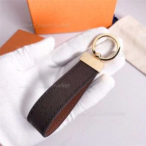 Anahtarlıklar Landards Keychain Marka Klasik Klasik Eski Çiçek Tasarımcısı Mens Lüks Araba Knah Dönüşü Kadınlar Fibbia Keychains El yapımı moda anahtarlık çantaları kolye AAAAA68