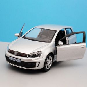 Model odlewu 1/36 prezent dla dzieci 5-calowy odlew Goif GTI zabawkowy model samochodu stop metalu wycofać samochodzik 230711