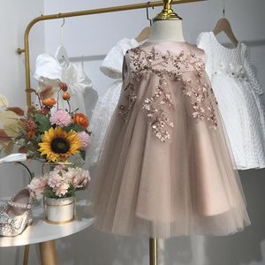 Abiti da ragazza Spagnolo Vintage Lolita Princess Gown Bow Paillettes Design senza maniche Infant Compleanno Battesimo Pasqua Eid Party Girls Abiti A2543 230712