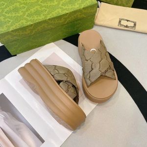 10A 2023 Womens Designer Fashion Latest Womens Thick Sole Slippers G Platform Beach Slipper 35-46 with Box