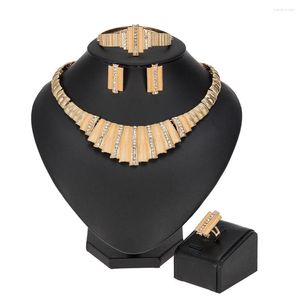 Colar Conjunto de Brincos MUKUN 2023 Africano Dubai Cor de Ouro Atacado Nigeriano Conta Noiva Jóias de Casamento Traje Feminino