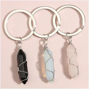 Portachiavi Wire Wrap Pietra naturale Prisma esagonale Healing Crystal Pink Car Decor Portachiavi Portachiavi per donna Uomo Drop Delivery Jewe Dhwyl