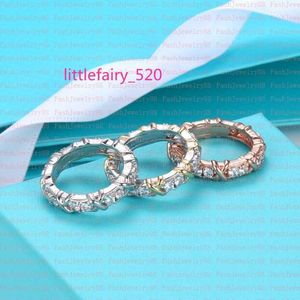 2023 Luxury Rose Gold Band Diamond Split Colored Stainless Steel Wedding Ring Designer Par Smycken Love Ring Women Gift Engagement With Box
