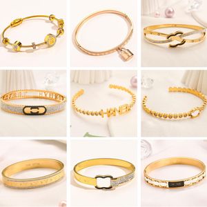 16 Styles Luxuey Designer Gold Plated Sier Bangle Armband Crystal Rhinestone Armband Märke Letter Rostfritt stål Älskare Valentines Day Jewelry