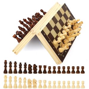 Gry w szachy Drewniane szachy 39*39 Cm Składana magnetyczna duża szachownica Gra logiczna z 34 szachami z litego drewna Podróż Gra planszowa Prezent 230711