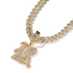 Ожерелья с подвесками, персонализированные буквы - в старом английском стиле, блестящие цирконы, позолоченные 18 карат, A-Z, настраиваемый стильный аксессуар для мужчин, Dhrhz