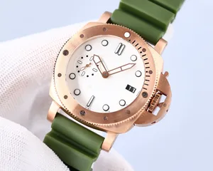 Top Fashion Fashion Rubber Strap Mens Watch Watch Luxury Designer Watches 47 مم الساعات الميكانيكية التلقائية