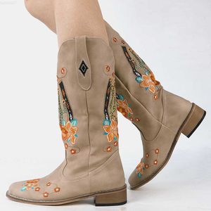 Stövlar Aosfiraylian Vintage Western Women's Cowboy Boot 2023 Lämplig för breda benbroderier Sewinig Flower Women's Boots L230712