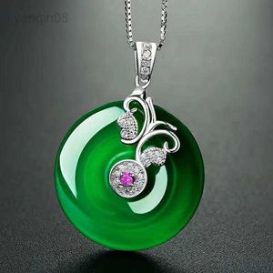 Hänge halsband naturliga gröna Hetian Jade Butterfly Pendant 925 silverhalsband kinesiska jadeit amulet mode charm smycken gåvor för kvinnor hennes hkd230712