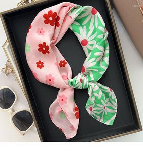 Halsdukar Chic 70x70cm Kvinnor Multifunktion Polyester Silk Head Scarf Daisy Blomstertryck Casual Small Square Wraps Sjalar