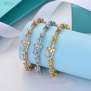Designer Bracelets Tiff Tanys home Savi the same U - shaped high quality bracelet lock chain metal texture horseshoe gifts With original packaging
