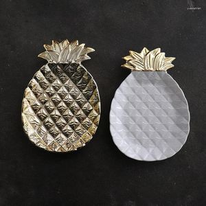 Plates Cute Creative Ceramics Dessert Plate Pineapple Cake Storage Trays Jewelry Display Tray Dish Organizer Decor
