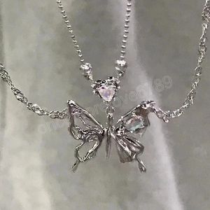 Collana con pendente a farfalla di cristallo Y2K per regalo di gioielli di moda a catena di clavicola a forma di cuore punk da donna