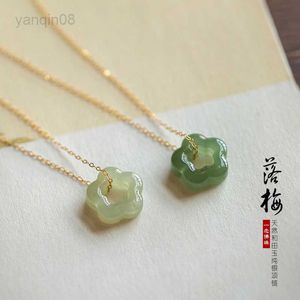 Pendant Necklaces Summer Fashion Jade Plum Blossom Necklace for Women Vintage Temperament Clavicle Chain Pendant Birthday Party Wedding Gift HKD230712
