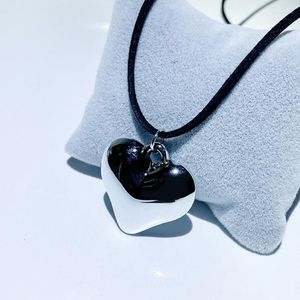 Pendant Necklaces Goth Black Rope Big Love Heart Choker Necklace For Women Niche Elegant Adjustable Chain Simple Design Jewelry