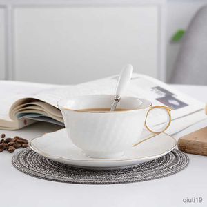 Muggar uppsättning av 2 ical nordisk stil frukost mugg kaffekoppar tefat med sked tekopp och bricka hushåll eftermiddag efteressertplatta R230713