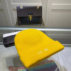 Tasarımcı Caps Beanie Beanie/Kafatası Tasarımcı Beanie Hediye Bonnet Kış Sıcak Örme Beanies Kalın Erkek Kadın Koruma S Hat