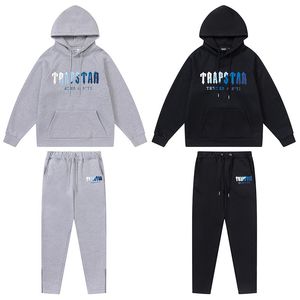 Herren-Trainingsanzüge, Trapstar-Kapuzenpullover aus hochwertigem Kaschmir mit weißem und blauem Schriftzug, bestickt, 230712