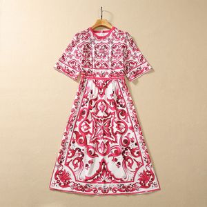 Europäische und amerikanische Frauenkleid 2023 Sommer neuer Stil Runder Nacken Fünf Viertel Ärmel Red Court Print gepresstes Diamantkleid