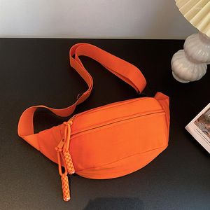 Midjepåsar avslappnad trend väska höftpaket street stil kvinnor bälte mode nylon fanny packar kvinnlig axel crossbody bröstkorg