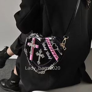 Women Love Bag Heart Rivet Lady Punk Style Purses Messenger Hip Hop Bags Big Pattern Satchel Leather Shoulder Bag Chain Handbags Men Crossbody Purse Black