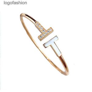 braccialetto di lusso T braccialetto d'oro designer gioielli in oro rosa argento bianco blu guscio a forma di T aperto diamante polsino braccialetto gioielli di lusso donna festa regalo di nozze per uomo